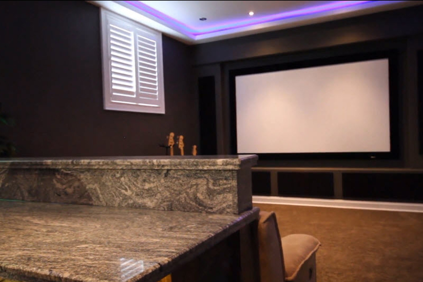 Home Theater Design & Install by Toronto Home Theater